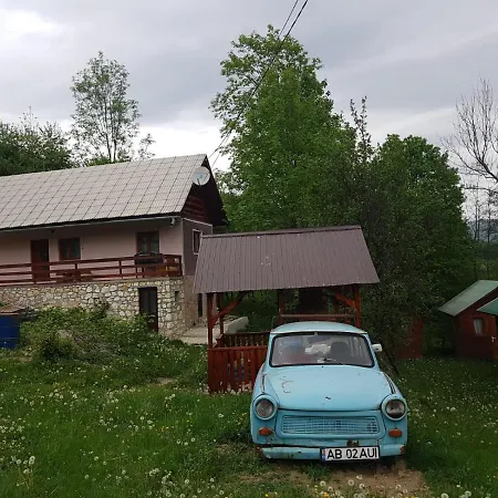 Pe Valea Ariesului Lupsa